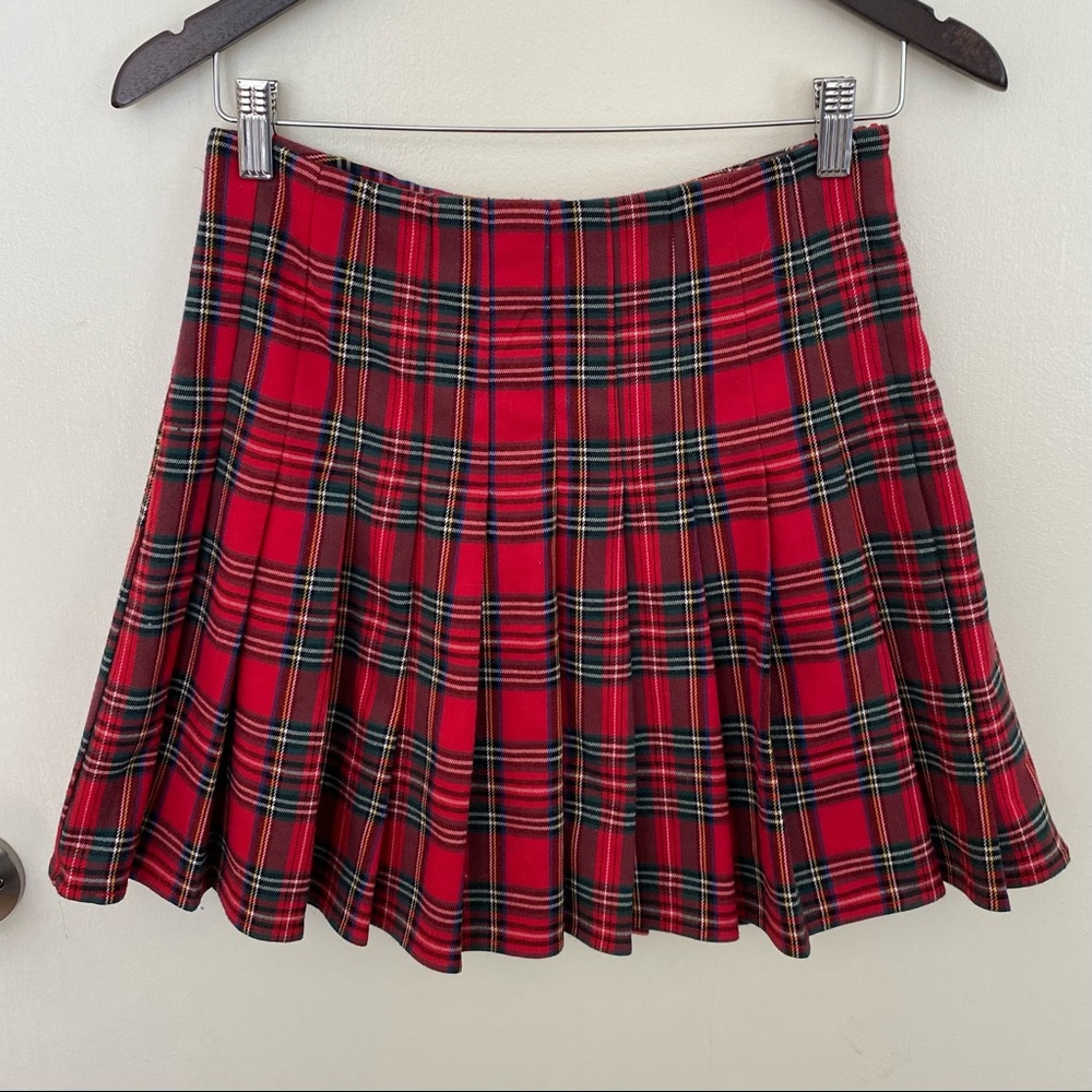 Brandy Melville plaid pleated skirt